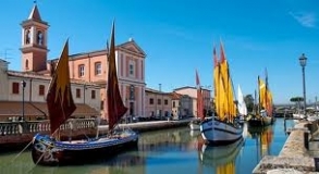 I Vecchi Borghi Marinai - lungo il porto canale e nei vicoli dei quartieri dei marinai